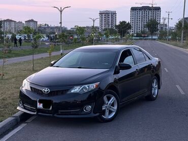 продам срочно машину: Toyota Camry: 2013 г., 2.5 л, Автомат, Бензин, Седан