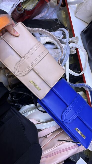 Классические сумки: Все по 700 — 5