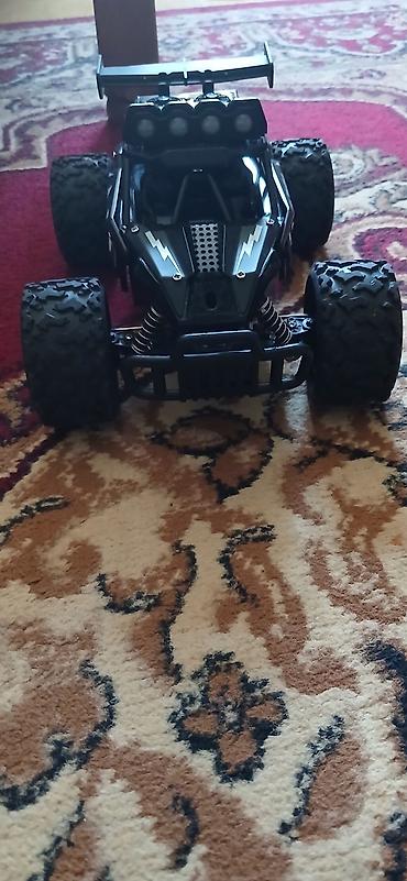 pultlu oyuncaq: Uzaqdan idarə olunan off-road maşın (RC buggy) - Korpus: qara rəngli — 2