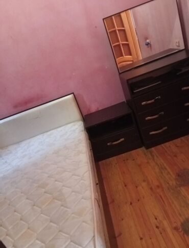 детская кровать качалка: 2 односпальные кровати, Трюмо, Тумба
