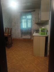 Uzunmüddətli kirayə mənzillər: Təcilli balaxanıda 3 otaqlı ev kirayə verilir isti su kombi var qaz su — 3