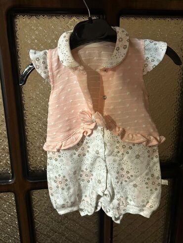 Uşaqlar üçün digər geyimlər: Qız uşaqları üçün ziyafət/libas dəsti – 4 fərqli model 1) Ağ zərif — 10