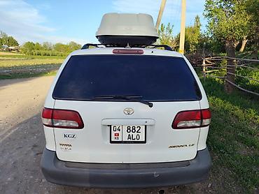 Toyota Sienna: 2001 г., Минивэн — 3
