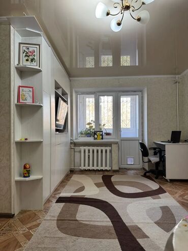 сдается квартира в пишпеке: 2 комнаты, 42 м², Хрущевка, 2 этаж, Евроремонт