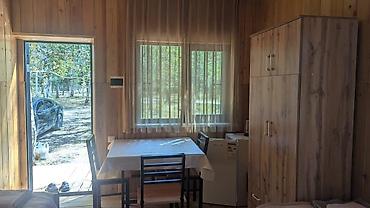 Продажа коттеджей и домов: Продается новый коттедж, состоящий из двух номеров, в каждом номере — 11