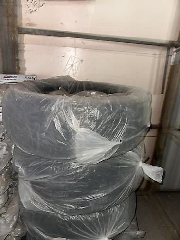 спец резина: ❄️ ПРОДАЮ ЗИМНИЕ ШИНЫ 275/40 R22 ❄️ 🚘 Размер: 275/40 R22 🌨️ Сезон — 2