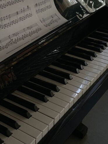 фортепиано yamaha: Продаётся пианино, требуется мелкие ремонтные настройки клавиш