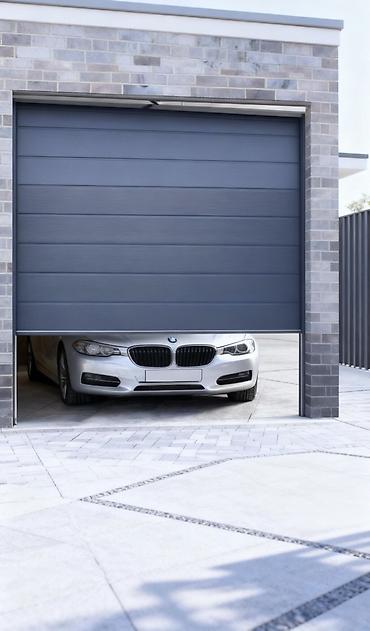 Секционные ворота: Автоматические, Alutech, Для гаража, Для частного дома, Для контейнера, Бронированные, В рассрочку, Новый, Бесплатная установка — 21