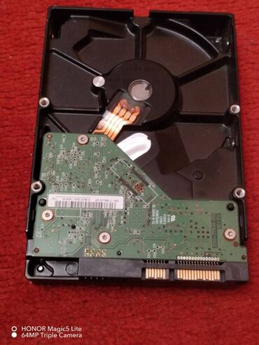 Hard diskovi, eksterni diskovi: Hard Disk 500GB WD SATA II Proizvođač: Western Digital Model — 8