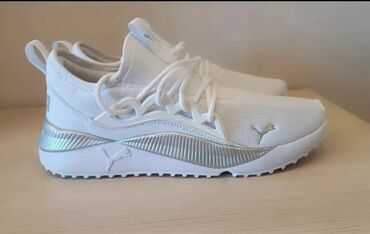 Кроссовки и спортивная обувь: Кроссовки, 39, Puma, Новый, цвет - Белый, Самовывоз, Платная доставка