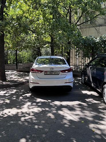 jeely coolray: Hyundai Elantra: 2019 г., 1.4 л, Робот, Бензин, Седан — 3