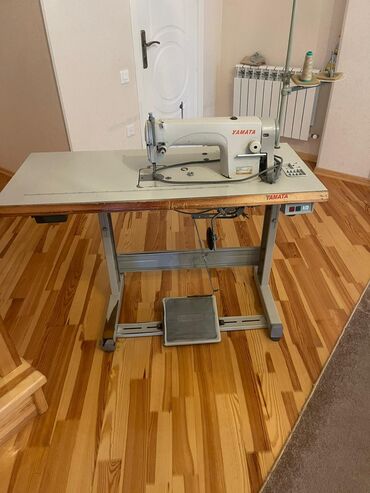 продажа швейных машин: Швейная машина Компьютеризованная