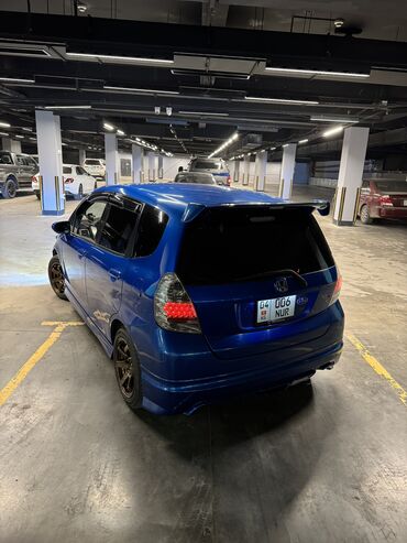 хонда сивик леви руль автамат хежибек серебристый: Honda Jazz: 2006 г., 1.5 л, Вариатор, Бензин, Хэтчбэк