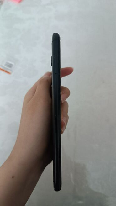 телефон до 4000: Xiaomi, Redmi 5 Plus, Б/у, 64 ГБ, цвет - Черный, 2 SIM