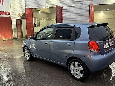 Chevrolet: Chevrolet Aveo: 2008 г., 1.4 л, Механика, Бензин, Хэтчбэк — 4