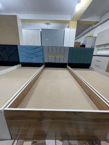 Односпальные кровати: Кроват однаспалный 2.9
двухспалный 2'0"1'6 достовка бесплатная — 5