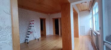 Uzunmüddətli kirayə evlər: 125 kv. m, 4 otaqlı, Kombi, Qaz, İşıq -da lalafo.az — 1 Uzunmüddətli kirayə evlər: 125 kv. m, 4 otaqlı, Kombi, Qaz, İşıq — 1