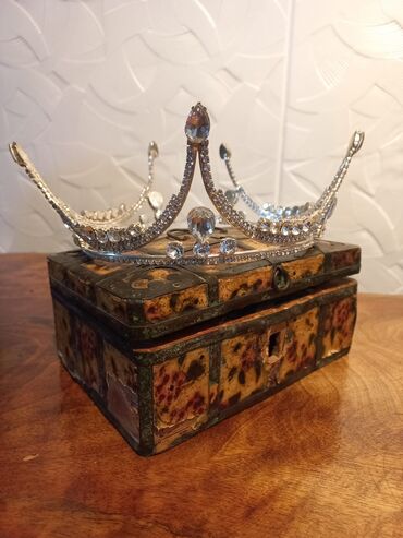 Taclar: Gəlin tacları və saç aksesuarları dəsti cəmi 300 azn - Üç fərqli — 7