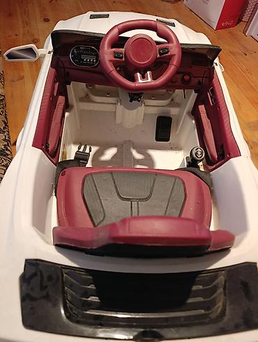 1 yaş: Uşaq üçün elektrikli miniatür avtomobil - Korpus: ağ rəngli sport — 2