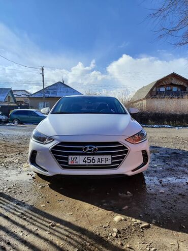 авант: Hyundai Avante: 2017 г., 1.6 л, Автомат, Бензин