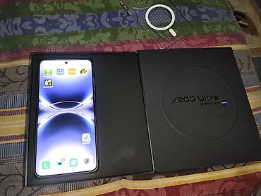 playstation 4 pro 2tb: Vivo X200 Ultra, Б/у, 256 ГБ, цвет - Серебристый, 2 SIM — 3