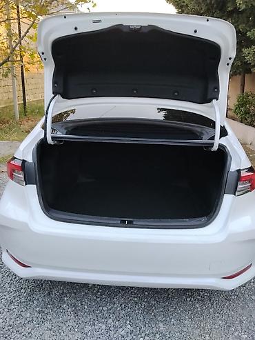 Toyota: Toyota Corolla: 1.8 l | 2024 il Sedan — 10