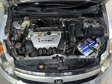 vr6 2 8: Honda Stream: 2002 г., 2 л, Автомат, Бензин, Минивэн — 6