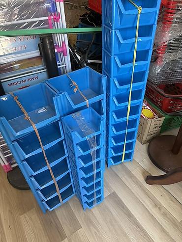 aptek seymur фото: Mavi rəngli plastik saxlama qutuları. Üst-üstə yığılan konstruksiyaya — 5