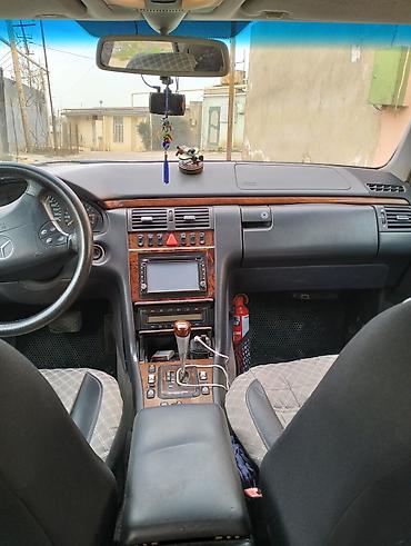 Mercedes-Benz: Mercedes-Benz E 280: 2.8 l | Sedan — 21