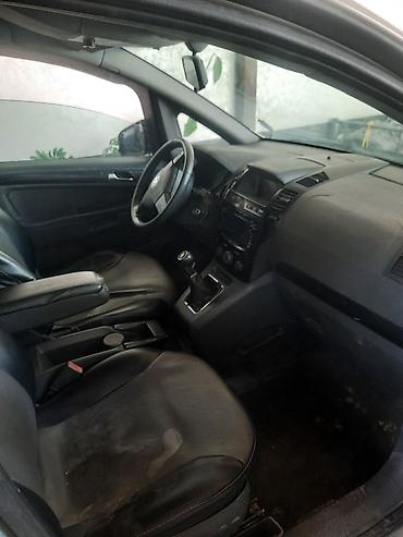 lancer 9: Opel Zafira: 2010 г., 1.8 л, Механика, Бензин, Минивэн — 7