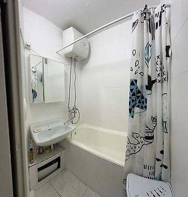 кваритра: 3 комнаты, 64 м², Восток-5 мкр 105 серия, 5 этаж — 7