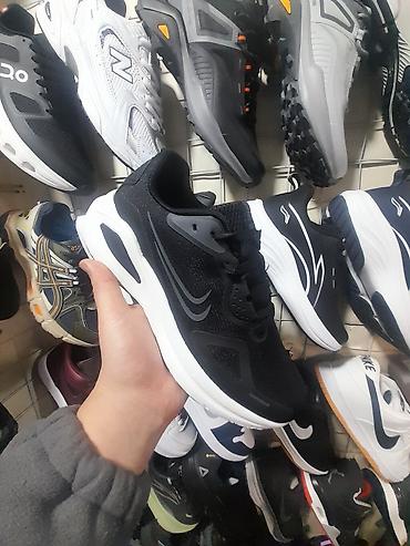Мужские кроссовки, 40, 40.5, 41, Nike, Новый, цвет - Черный, Самовывоз, Бесплатная доставка, Платная доставка