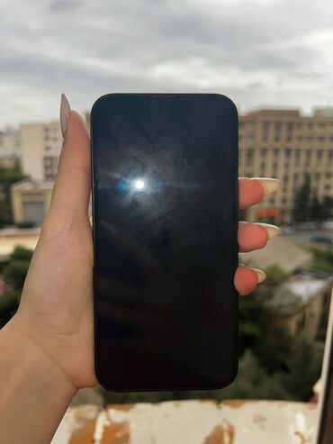 işlənmiş kamera: IPhone 13, 128 GB