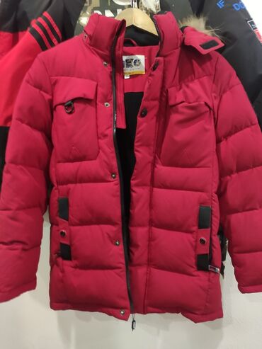 Прокат детских карнавальных костюмов: Куртки для мальчиков зимние, осенне-весенние ветровки, красная куртка — 13