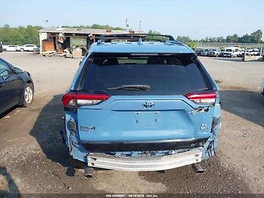 Toyota: Toyota RAV4: 2022 г., Гибрид — 6