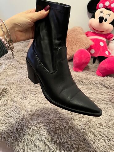 kozne elegantne sandale: Ankle boots