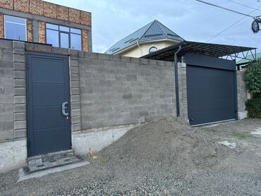 Секционные ворота: – Жогору көтөрүлөт — орун үнөмдөлөт – Кооз жана бекем көрүнүш — — 14