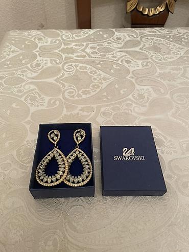 Sırğalar: A klass Swarovskidir. Tezedir — 1