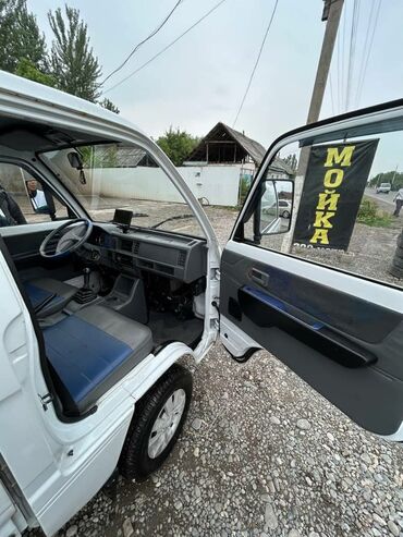 бишкек нексия 2010: Другие Автомобили