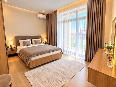su cenler: SEA BREEZE POLO RESIDENCE-də kirayə mənzil 1 Gün - 120 azn 1 Həftə - — 6