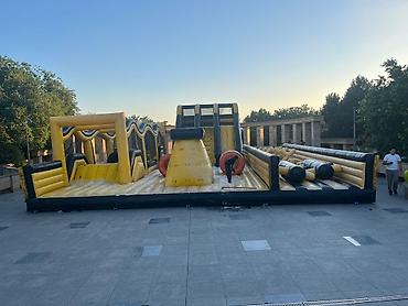 Batutlar: Hava batutu – 14x12 m ölçüdə böyük şişmə zolaq - Ölçü: 14 m x 12 m — 2