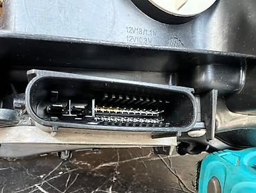 Передние фары: Передняя правая фара Toyota 2020 г., Новый, Аналог, Китай — 4