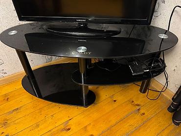 islenmis panel radiatorlar: İşlənmiş, Künc Tv altlığı, Polkalı, Şüşəli — 3