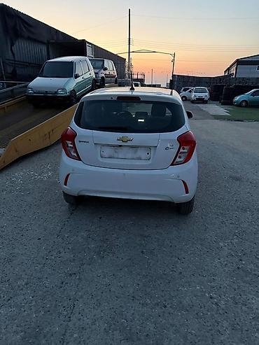 Chevrolet: Chevrolet Spark: 2017 г., 1 л, Автомат, Бензин, Хэтчбэк — 4