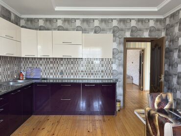 Günlük kirayə evlər: 100 kv. m, 3 otaqlı, Artezian quyusu, Kanalizasiya, Kombi — 17