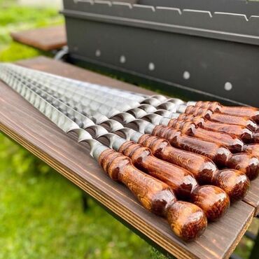 Şişlər: Təmiz nerj şişlər 70 sm taxta qulp. Paslanmaz şişlər həm tikə həm — 10