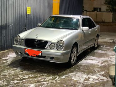 Mercedes-Benz: Mercedes-Benz 200: 2002 г., 2 л, Механика, Бензин, Седан