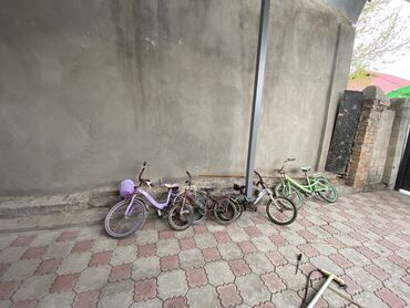 Шорты: Продаю велосипед четыре велосипеда нужен ремонт окончательно 2200