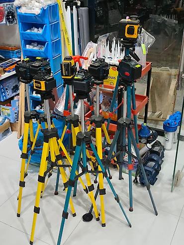 santexnik utu: Profesional lazer nivelir dəstləri və üçayaqlar - 360° xətt — 1