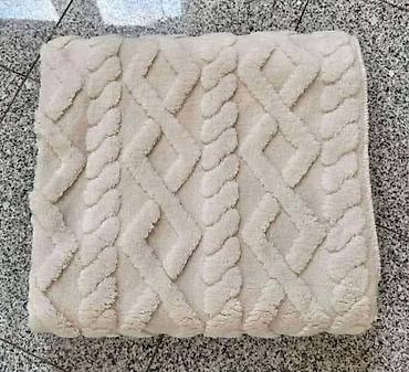 Ostali nameštaj: Plisani flekeri za ugaonu garnituru. U pakovanju dolaze 3 komada — 10